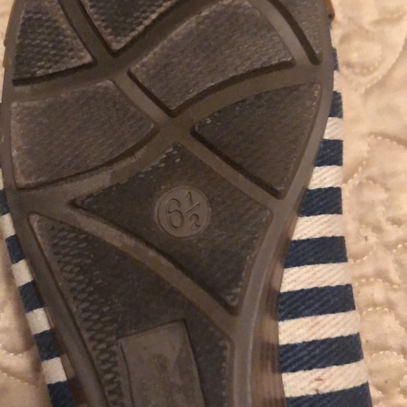 16x10 clutch purse matching Dexflex Comfort size 6 1/2 navy cream wedges - Picture 7 of 10